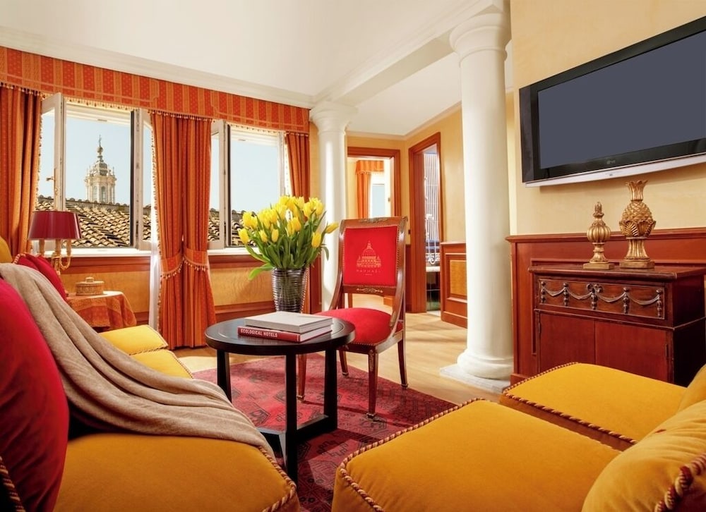 Suite (Non Smoking)