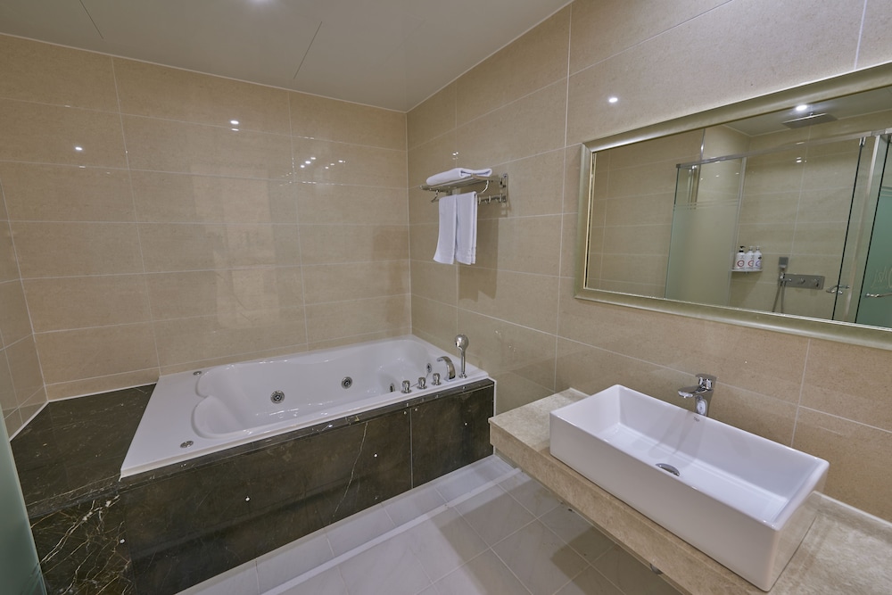 Royal Suite(LG Styler) photo 3