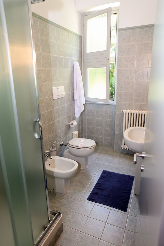 Standard Triple Room, 3 Twin Beds photo 3