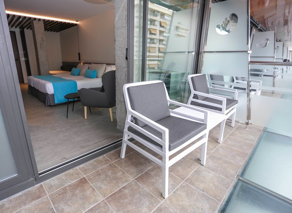 Triple Room - Photo 7