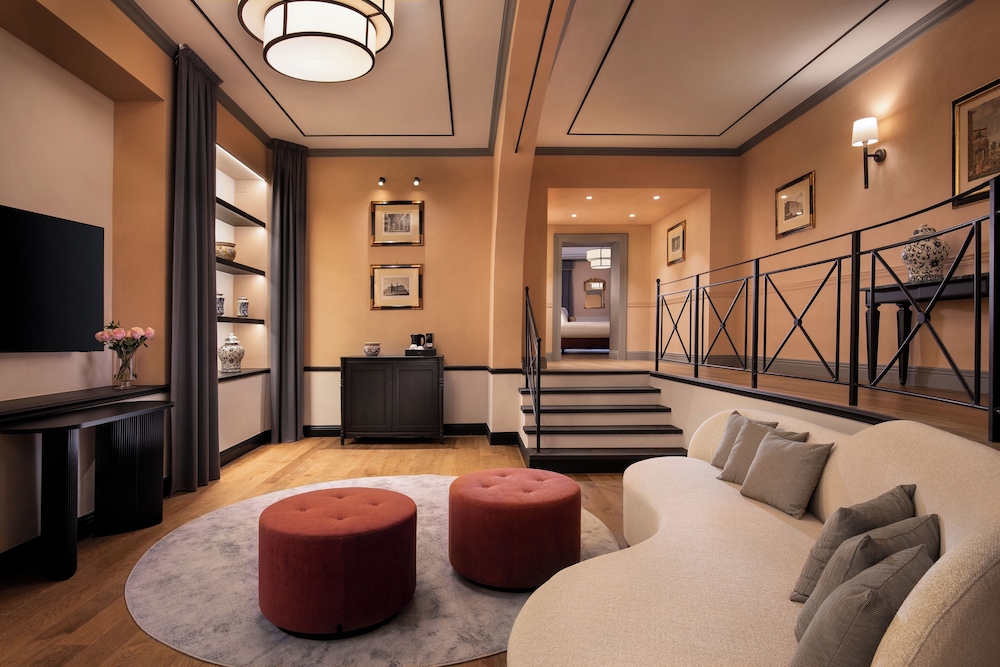 Signature Suite, City View photo 3
