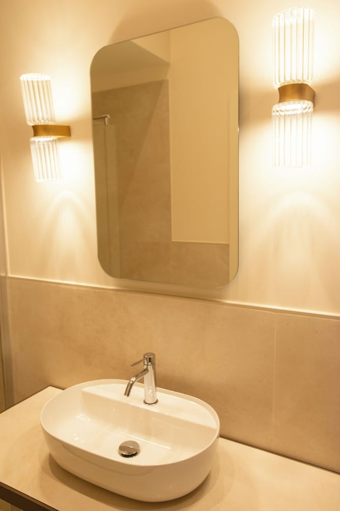 Deluxe Double Room, Canal View photo 2