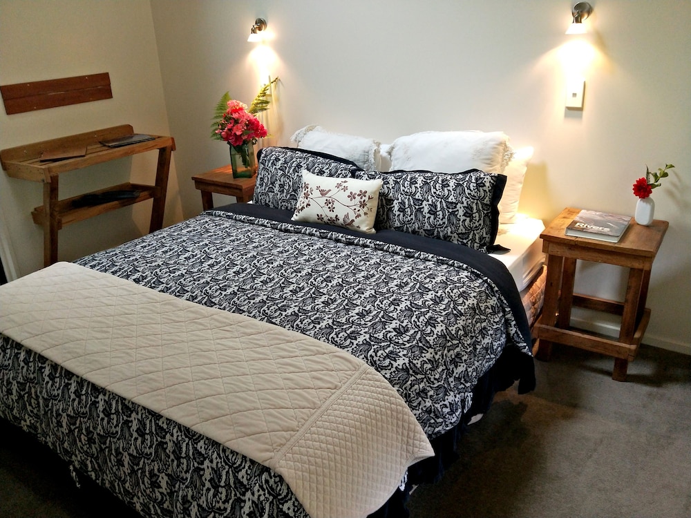 Standard Double or Twin Room, Valley View, Garden Area photo 1