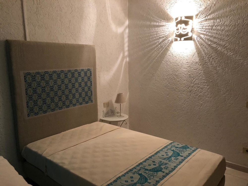 Traditional Twin Room, 2 Twin Beds photo 3