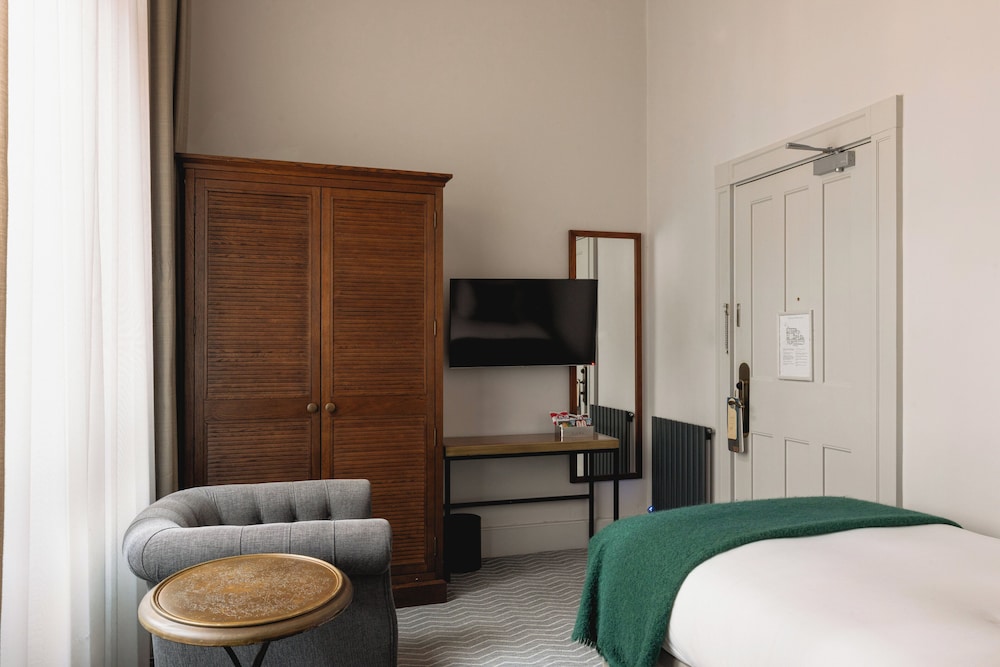 Room, 1 Twin Bed (City) thumbnail 5