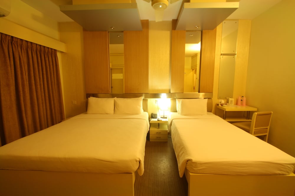 Deluxe Twin Room photo 2