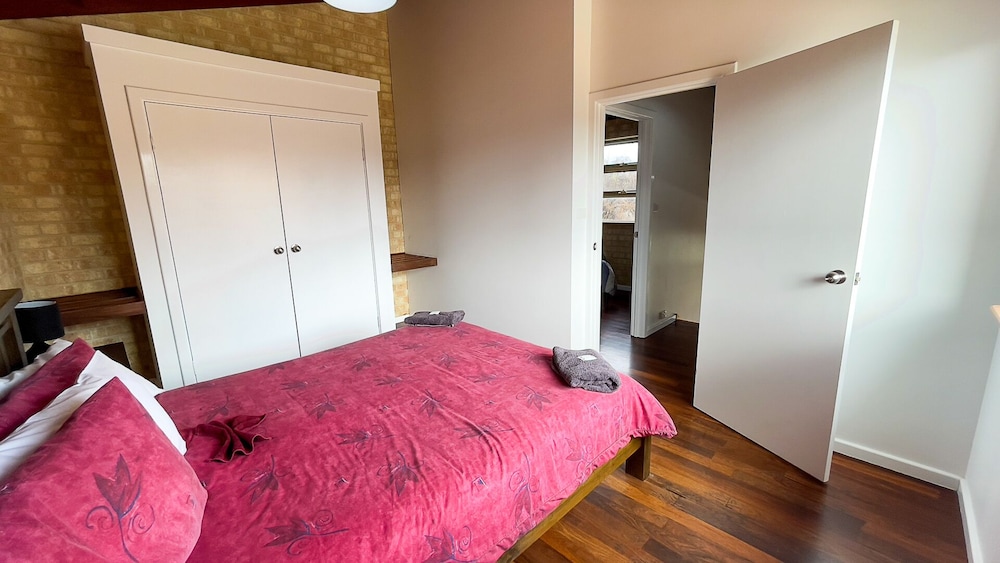 Standard Apartment, 2 Bedrooms, Non Smoking, Kitchen (Unit 3) photo 2
