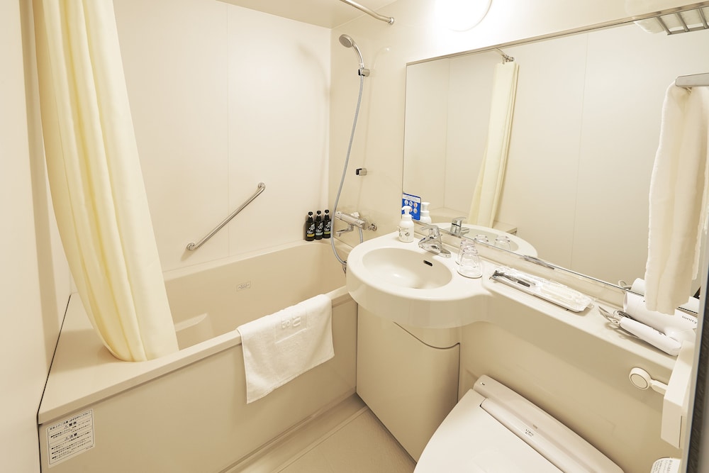Double Room, Non Smoking - Photo 5