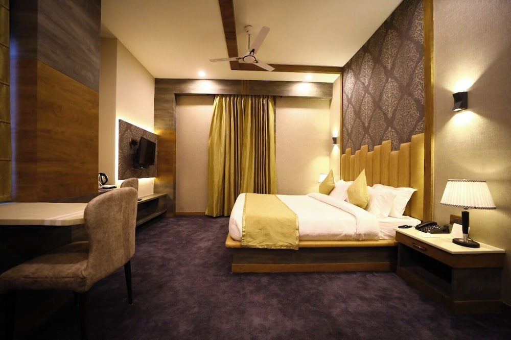 Junior Suite - Photo 1