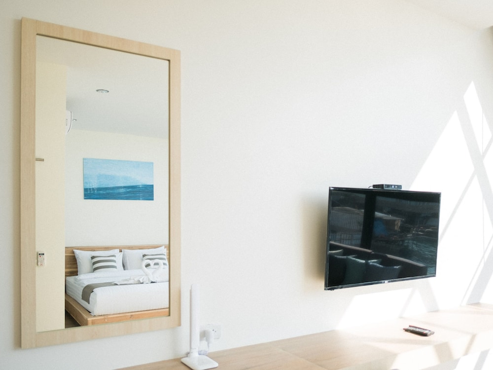 Deluxe Room, Sea View photo 2