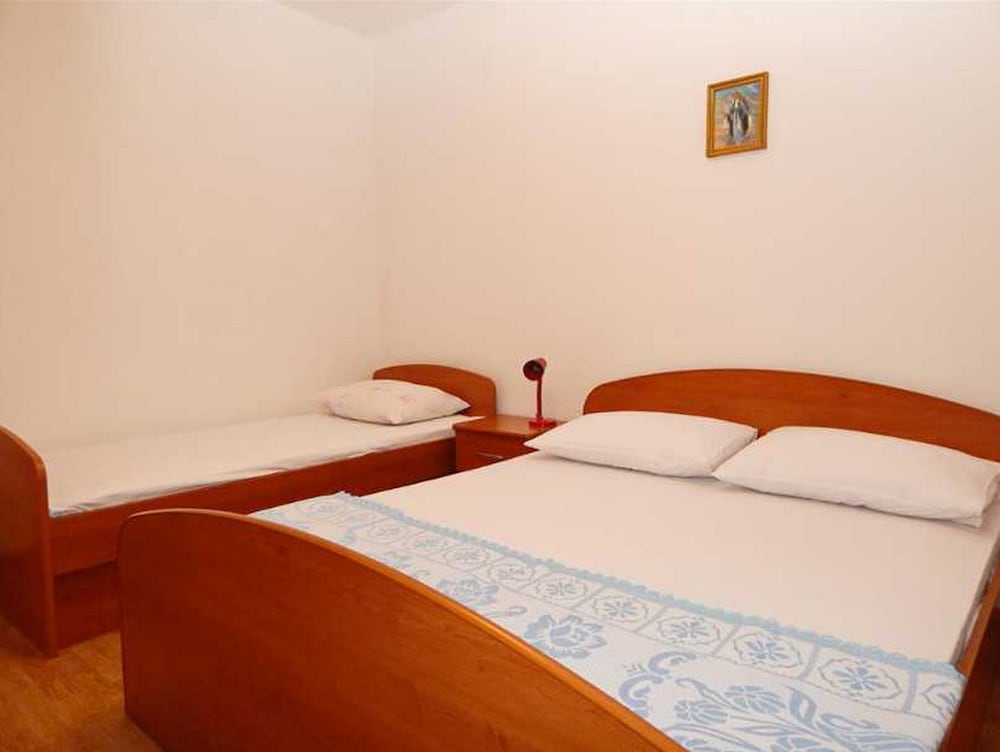 Triple Room (A3)