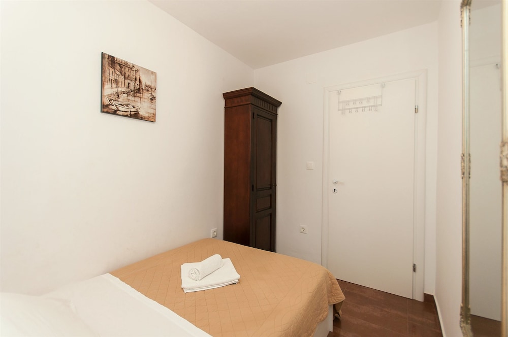 Apartment (A1)