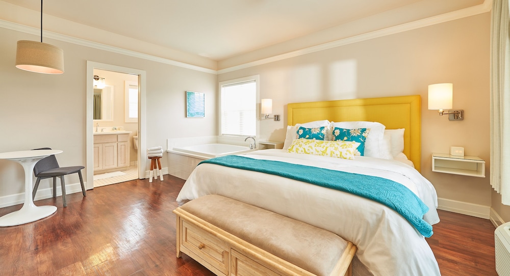 Studio, 1 King Bed (Hillside) - Photo 1
