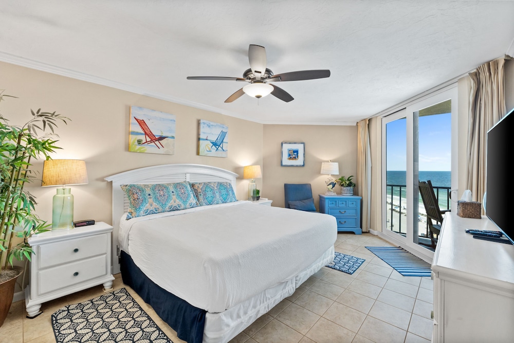 Condo, 2 Bedrooms, Ocean View (814C)