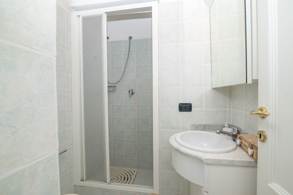 Standard Apartment, 2 Bedrooms, 2 Bathrooms (Scoglietto 41 150mt From The Sea) photo 2