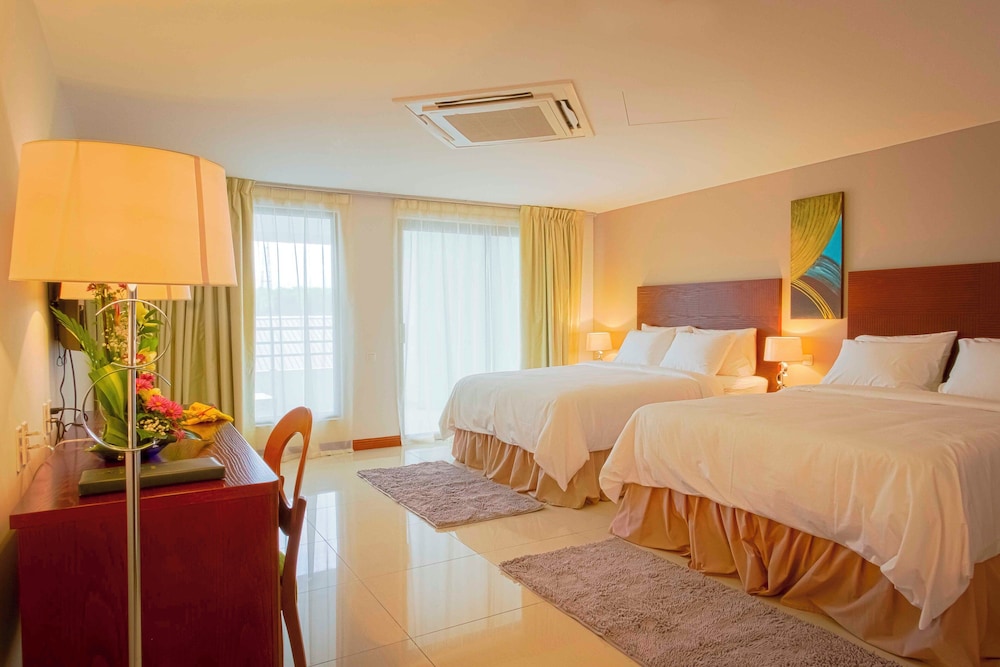 Standard Room, 2 Queen Beds