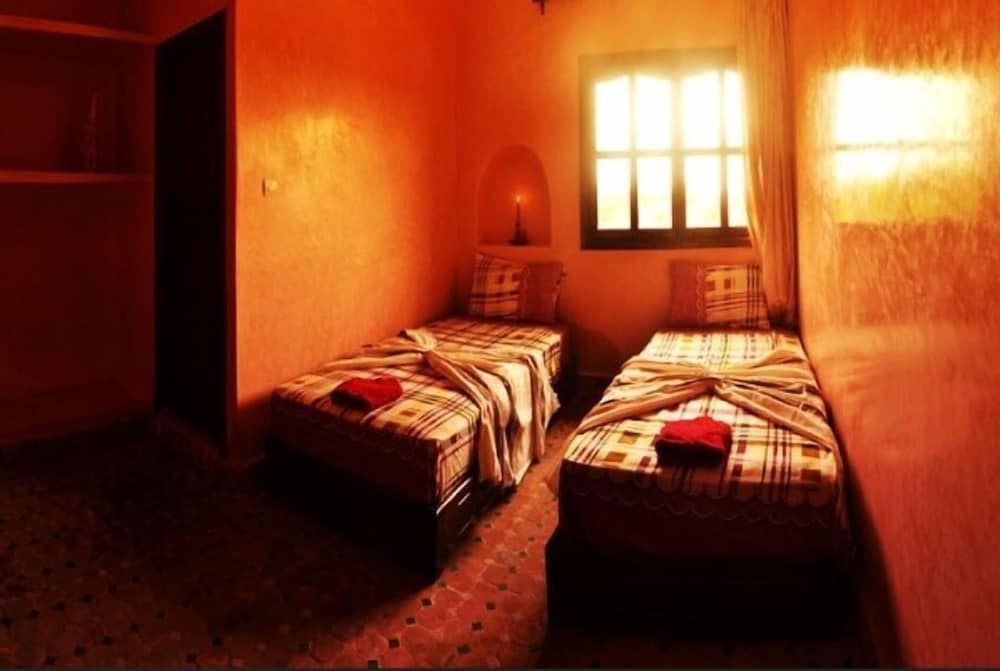 Room (Oumaima) photo 1