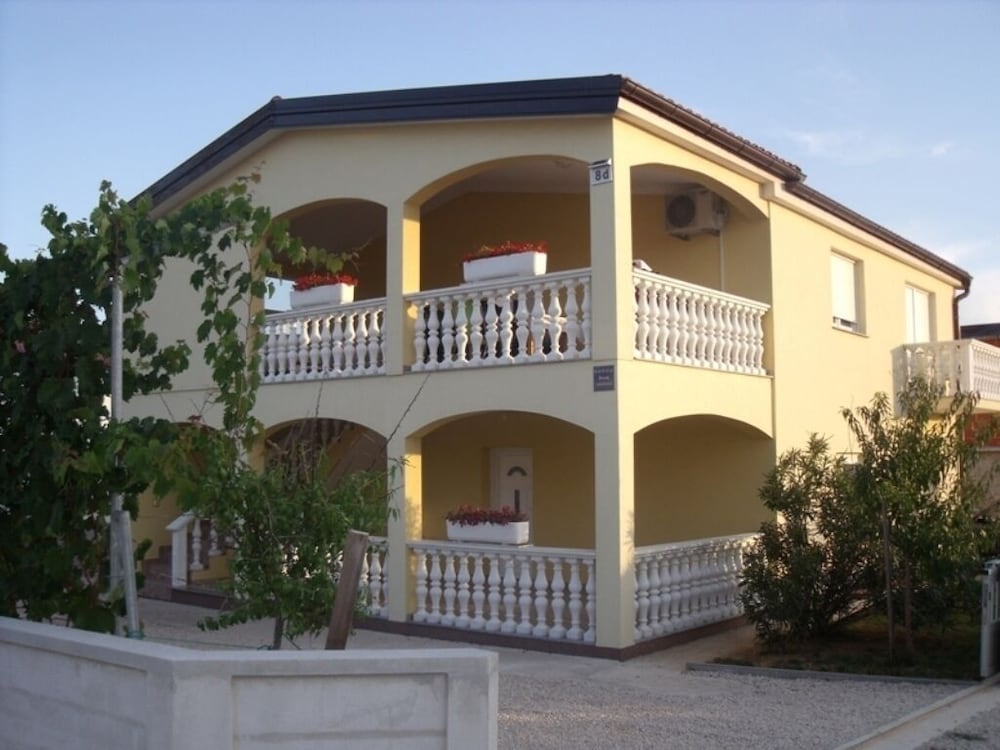 Apartment (Draga - comfortable & afordable - A3()
