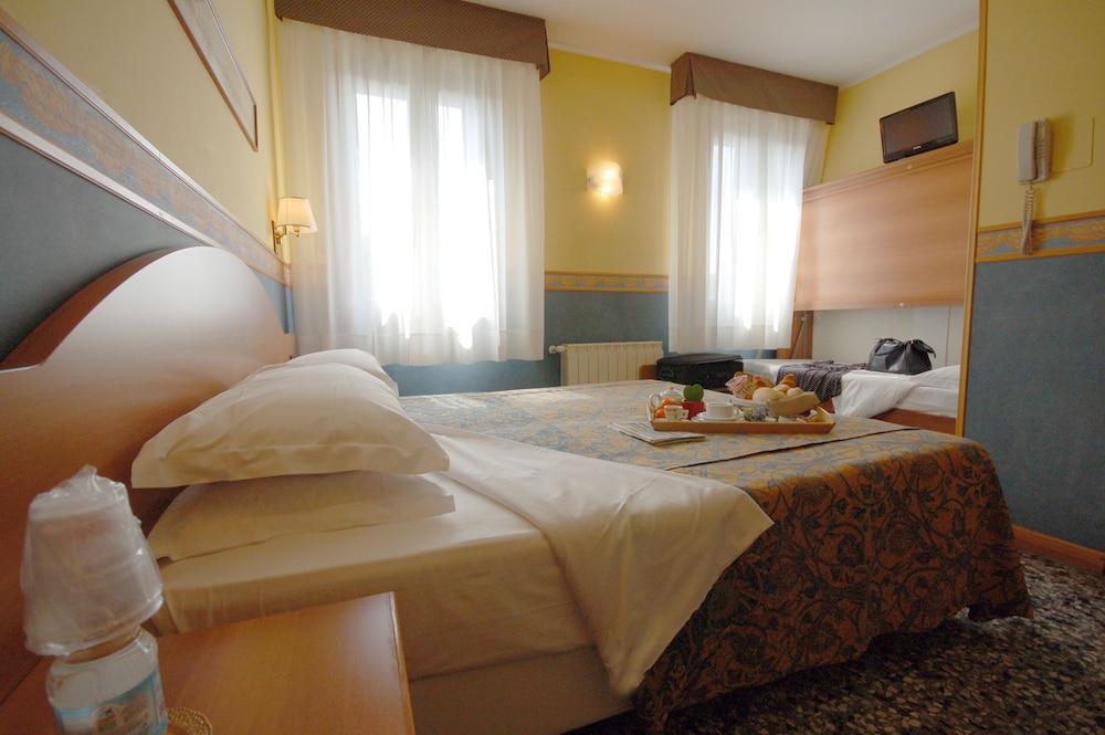 Triple Room photo 3