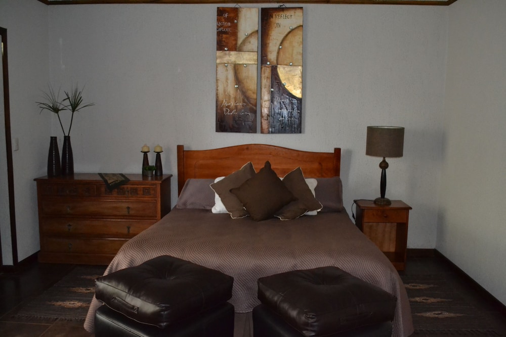 Standard Room, Non Smoking, Garden View photo 3