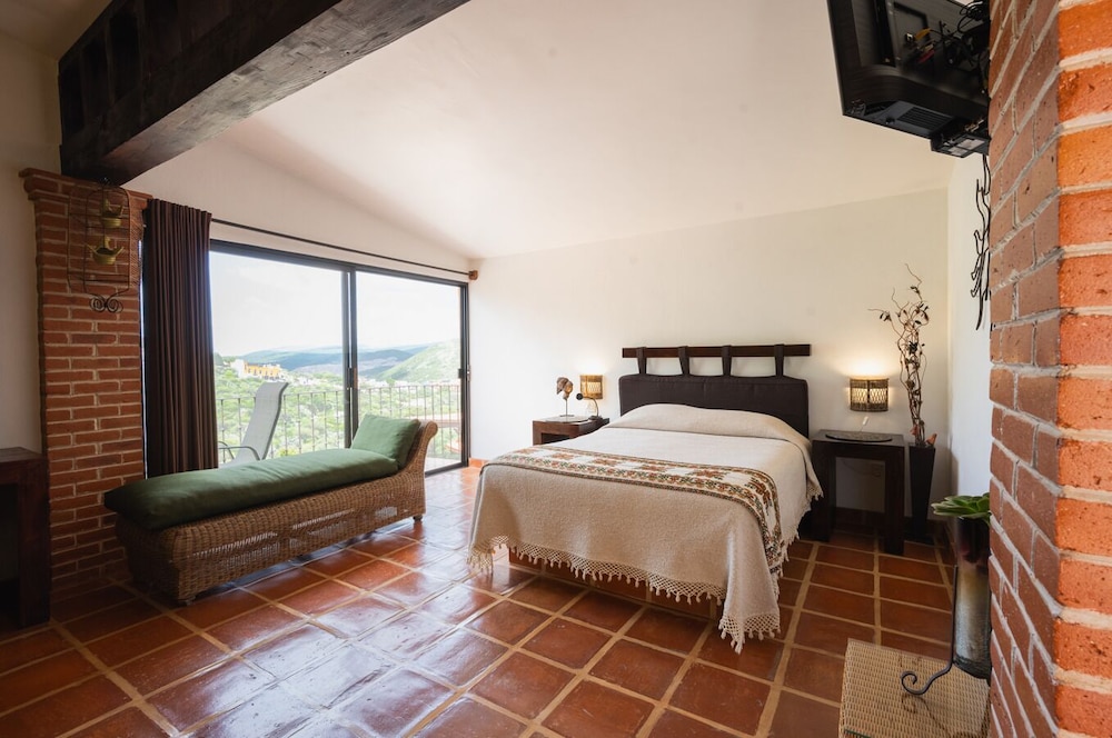 Standard Room, Mountain View photo 2