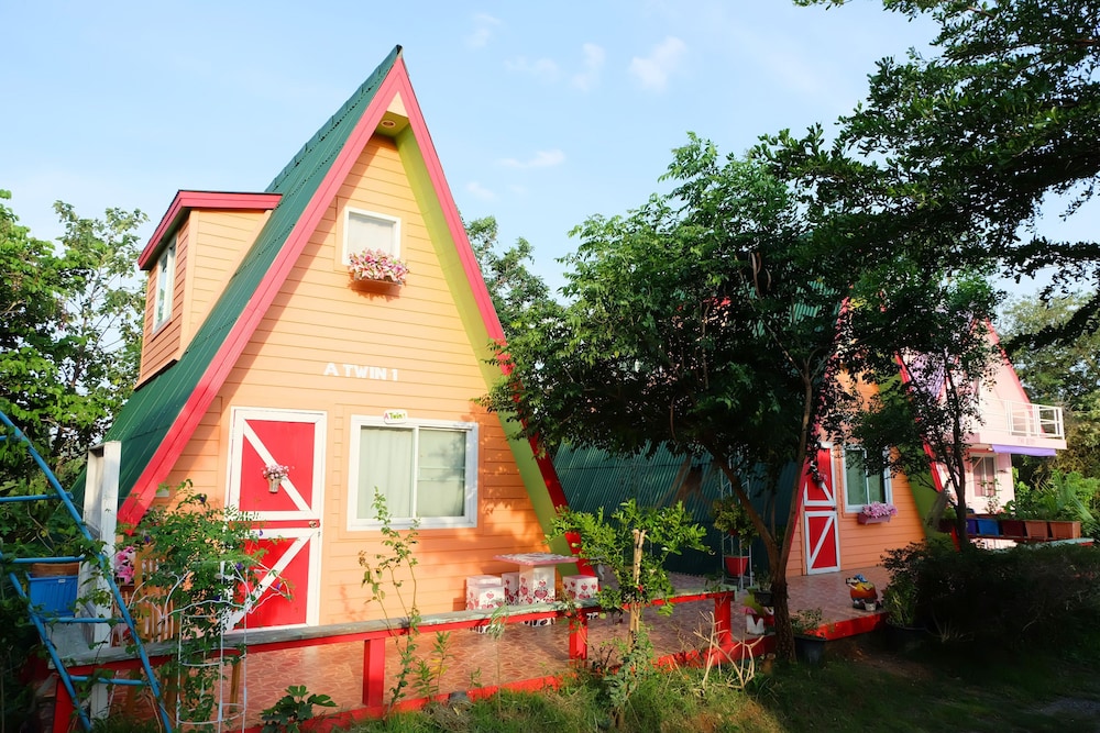 A Twin Ii House photo 1