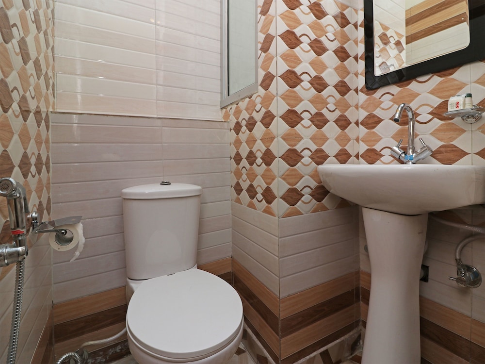 Deluxe Double Or Twin Room, 1 King Bed photo 2