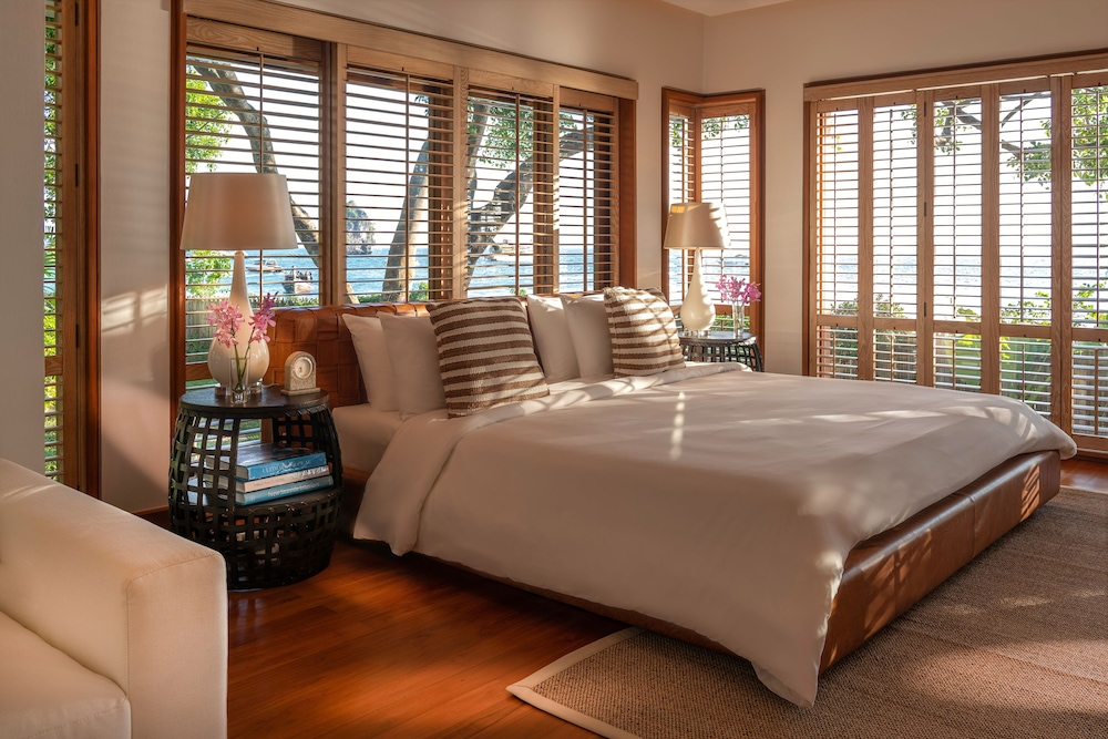 Villa Languor - Oceanfront Master Suite photo 2