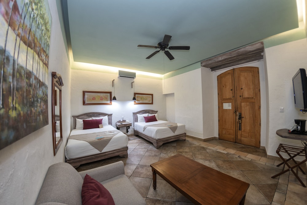 Superior Room, 2 Double Beds, Hot Tub photo 2