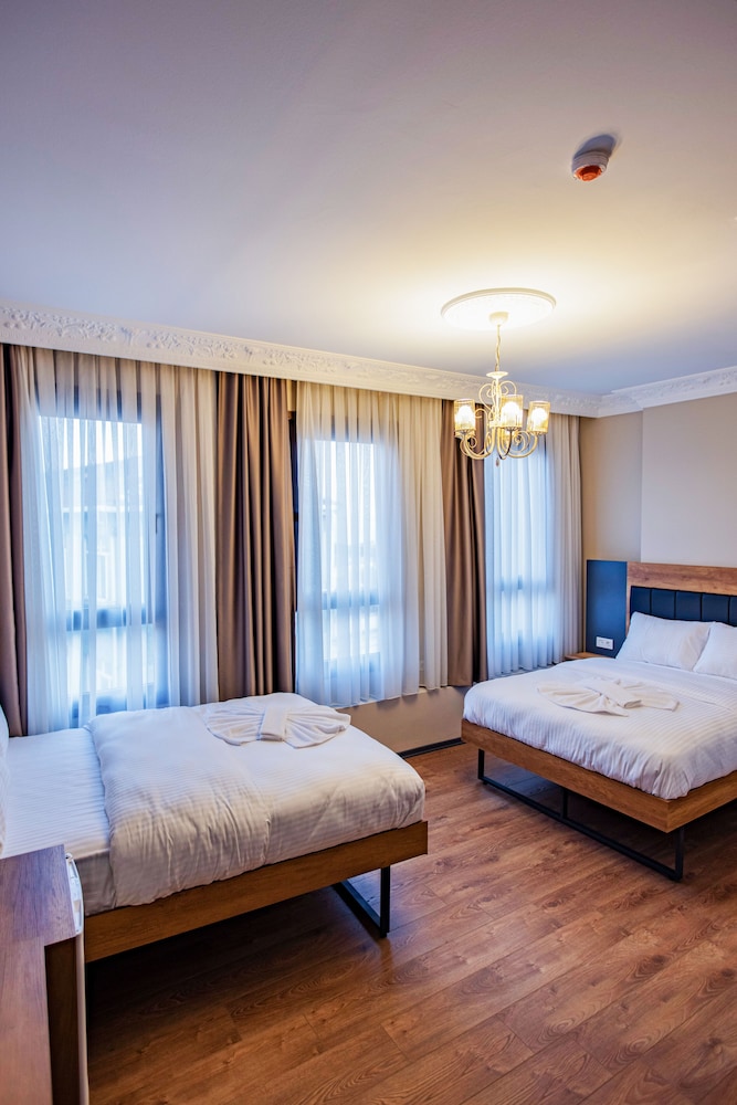 Comfort Quadruple Room photo 2