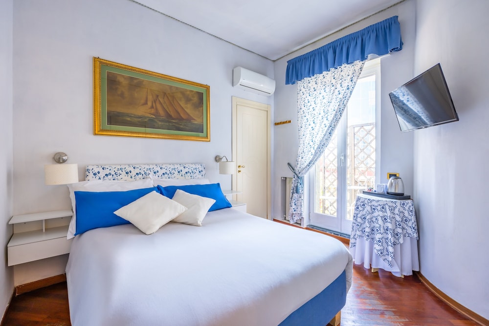Standard Double Room - Photo 1