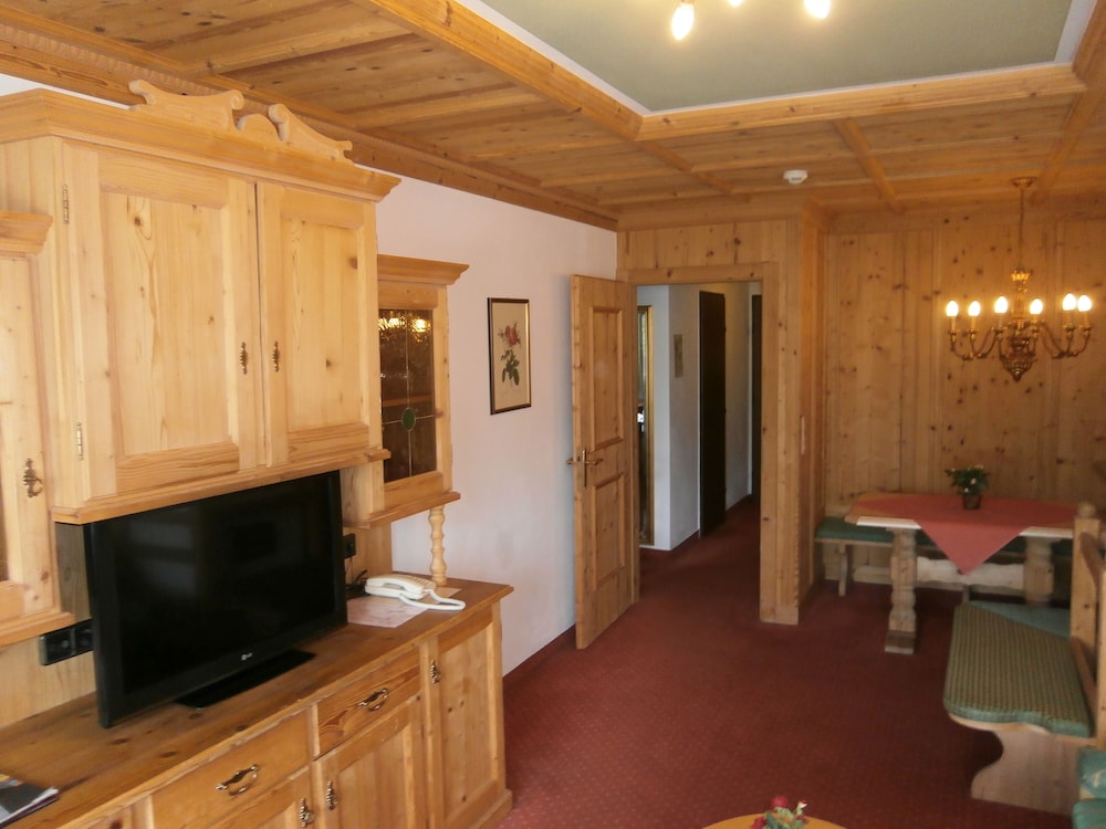 Apartment, 1 Bedroom, Balcony (Seefeld) photo 2