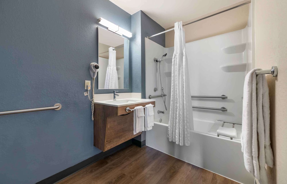 Deluxe Studio, Multiple Beds, Non Smoking photo 2