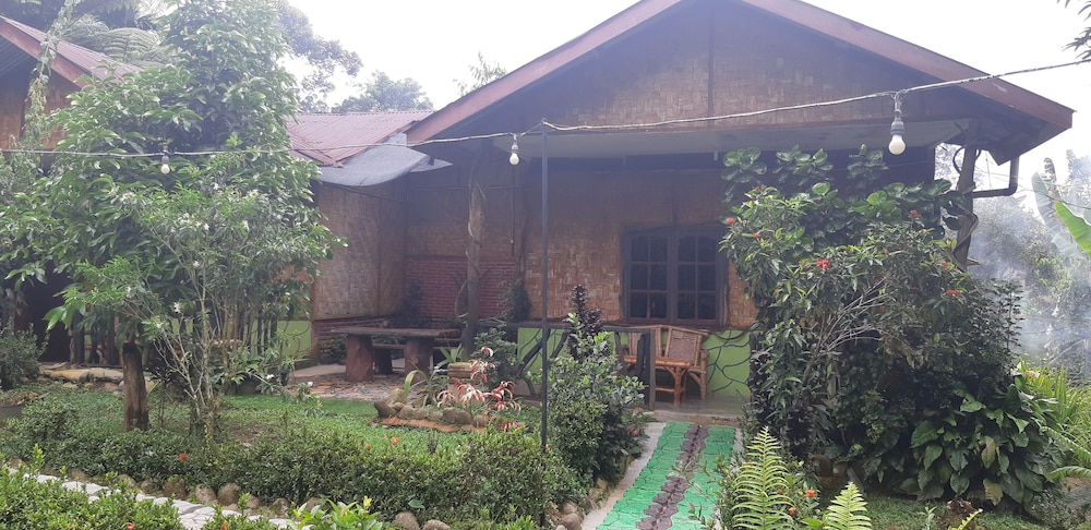 Standard Twin Room, 1 Bedroom, Garden View photo 2
