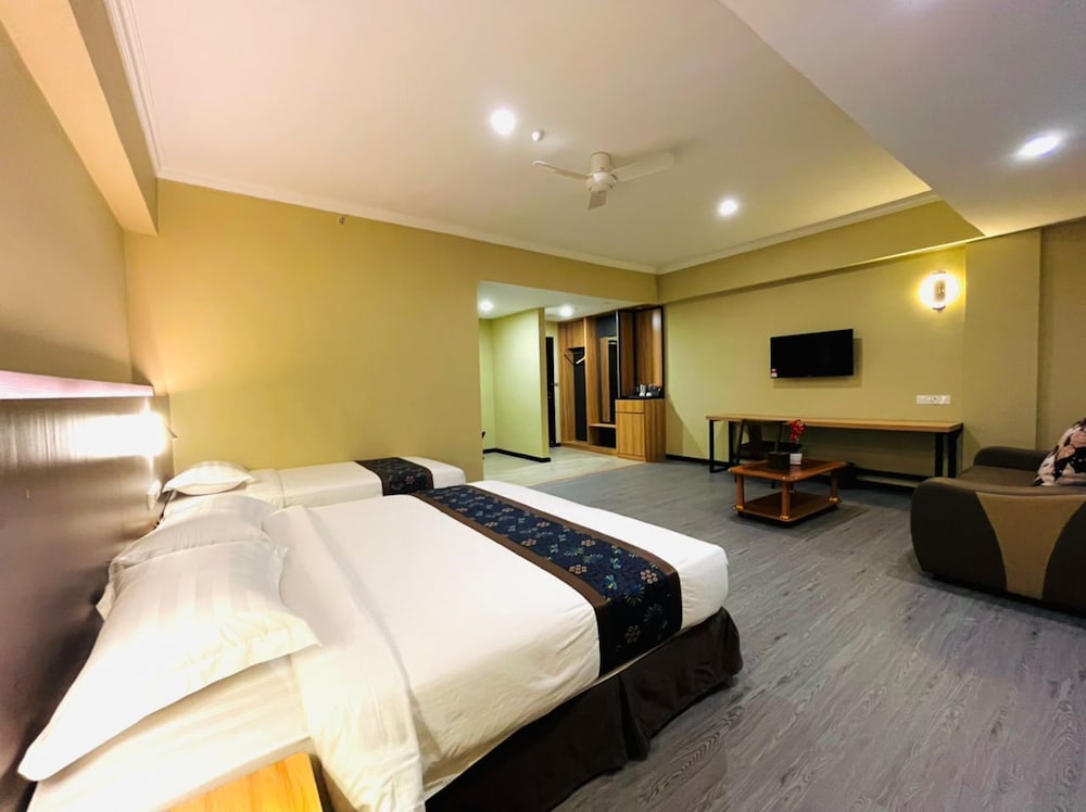 Deluxe Double or Twin Room - Photo 3