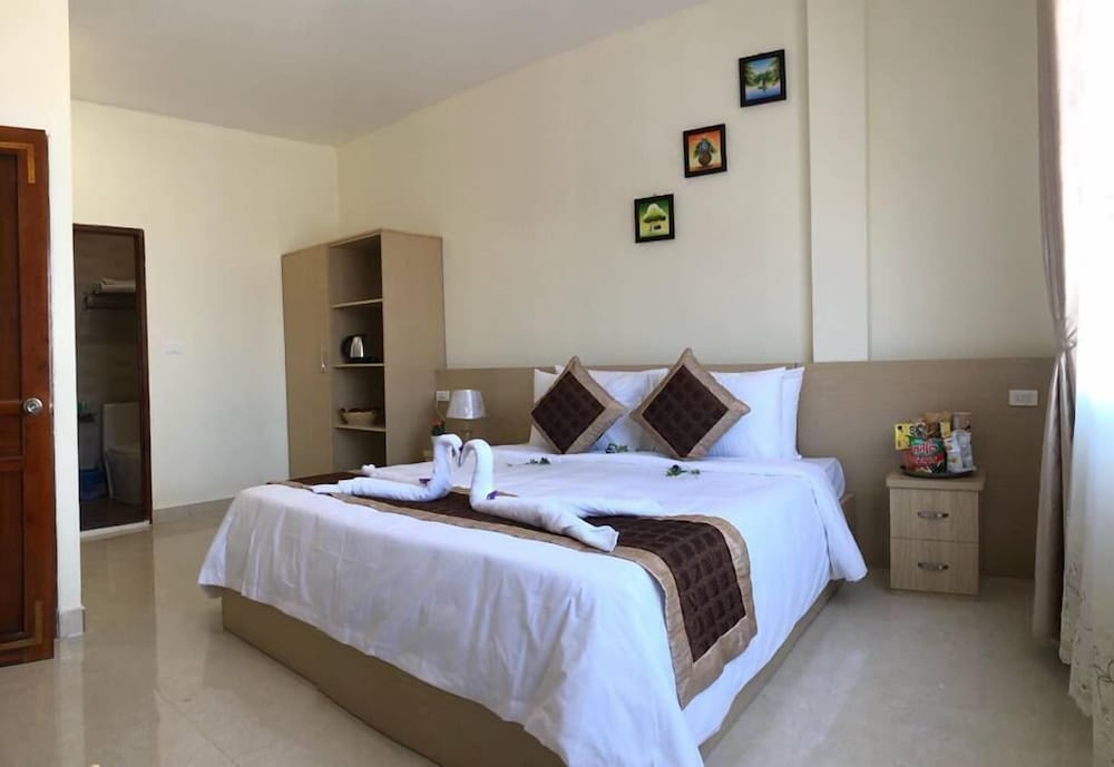 Superior Double or Twin Room photo 3