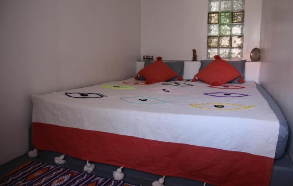 Deluxe Suite, 1 Double Bed with Sofa bed, Garden View photo 1