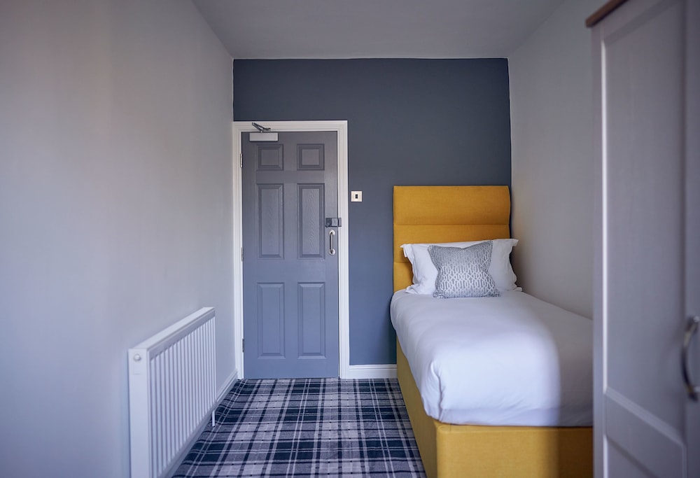 Single Room - Photo 1