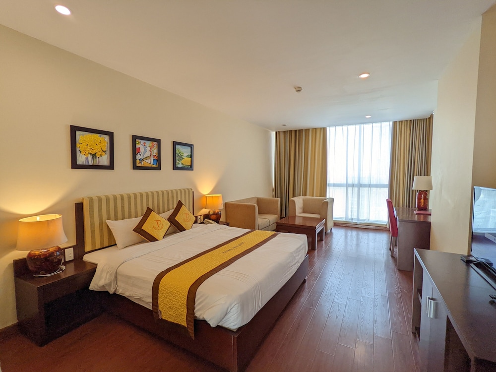 Deluxe Room - Photo 1