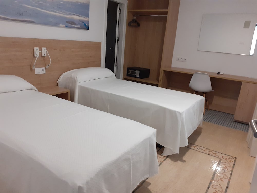 Double or Twin Room, Courtyard View, Courtyard Area (2 people) - Photo 5