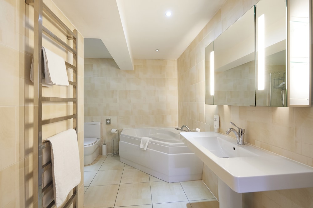 Superior Studio Suite, Balcony photo 2