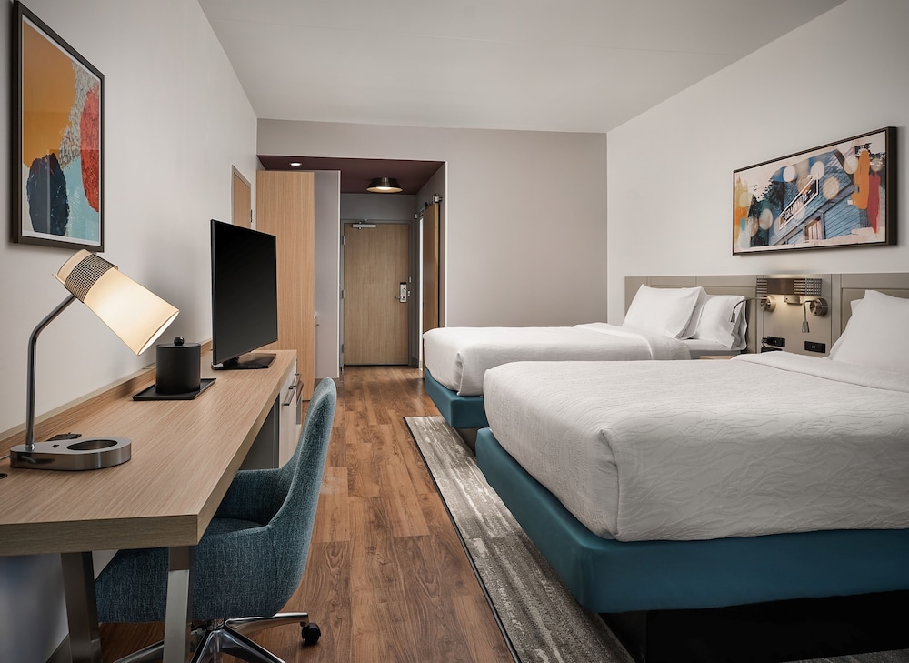 Room, 2 Queen Beds, Accessible (Hearing) - Photo 8