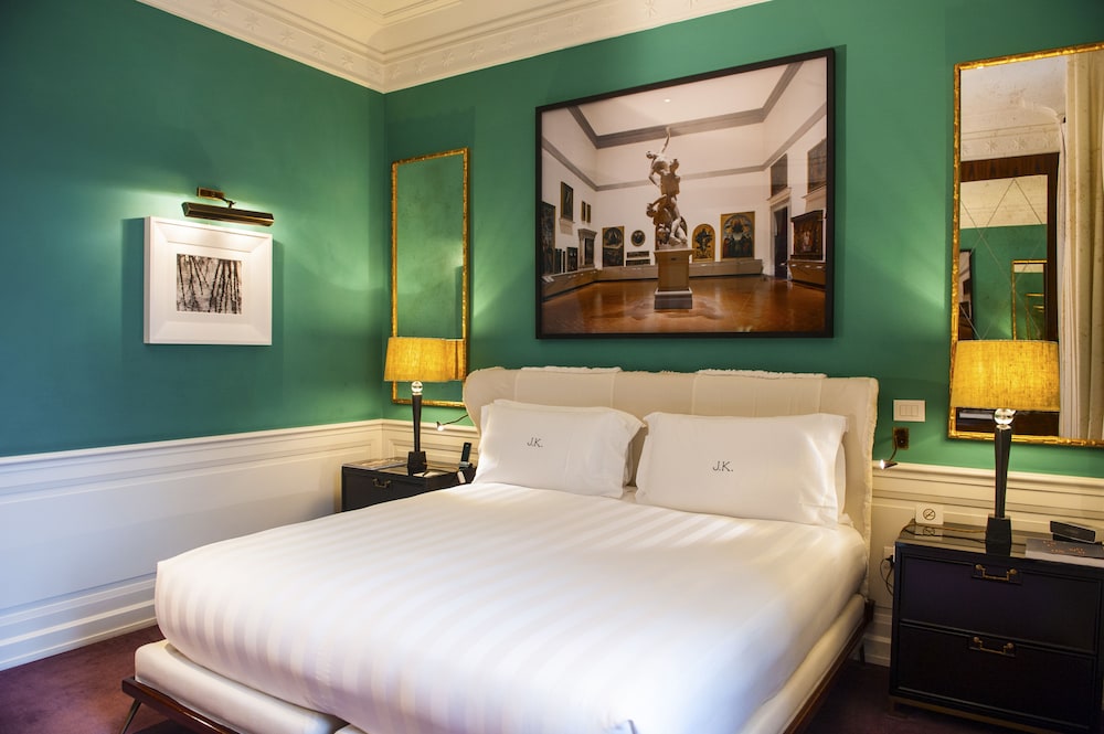 Deluxe Double Room photo 2