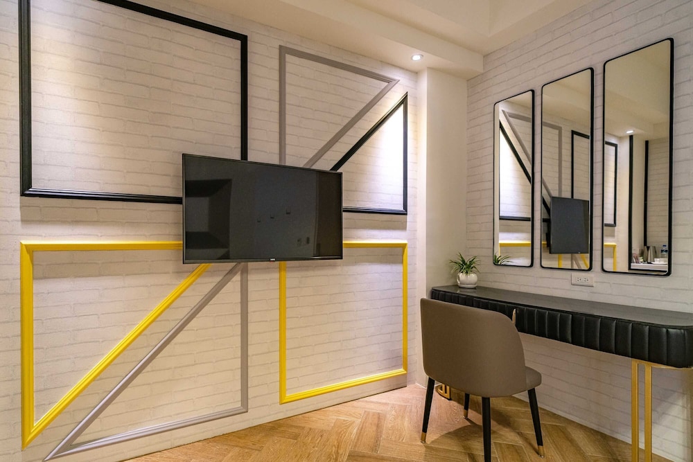 Design Double or Twin Room, Balcony photo 3