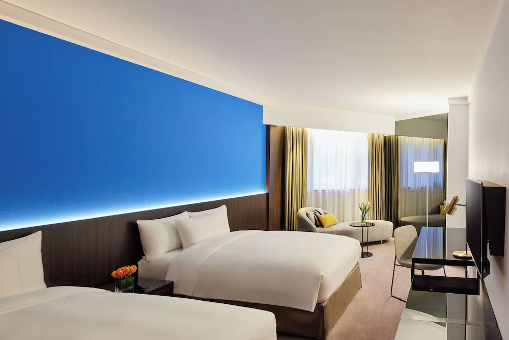 Premier Room