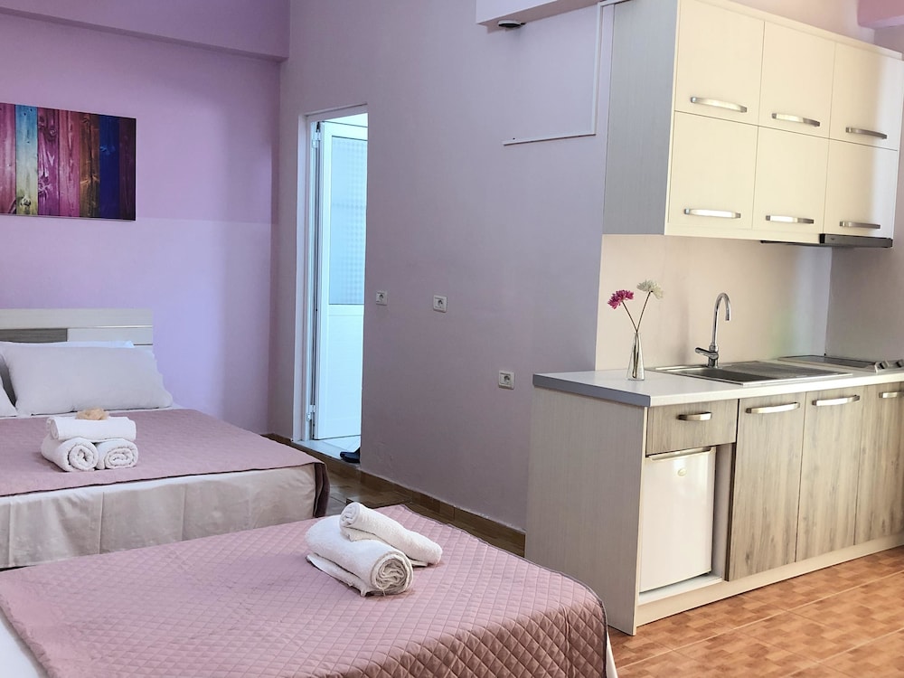 Triple Room, Kitchen