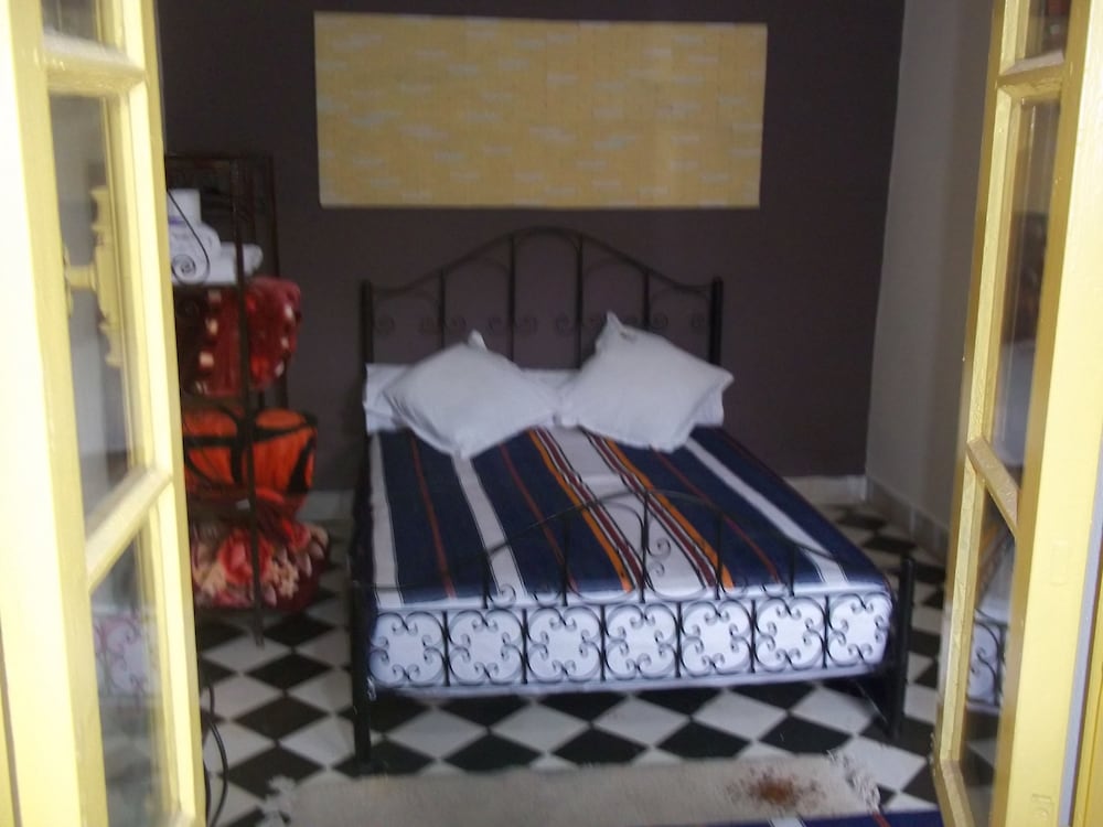 Triple Room, Multiple Beds, Shared Bathroom photo 1