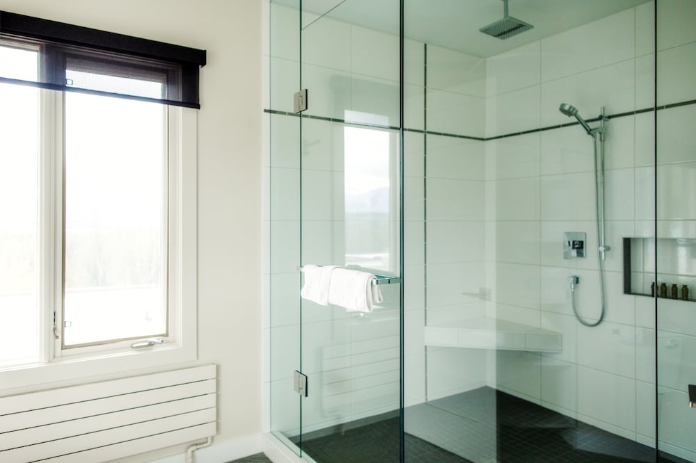 Panoramic Suite - Photo 7