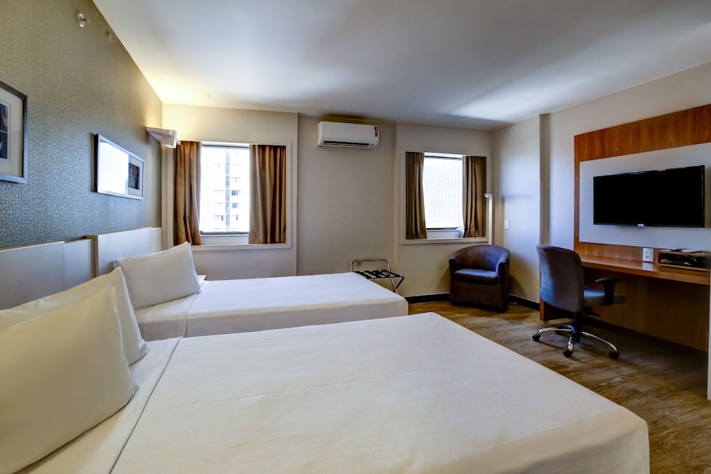 Luxury Suite, 2 Twin Beds, Non Smoking - Photo 4