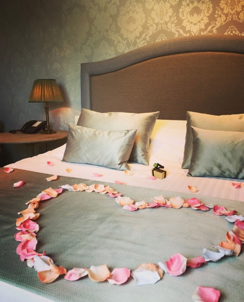 Deluxe Room - Photo 7
